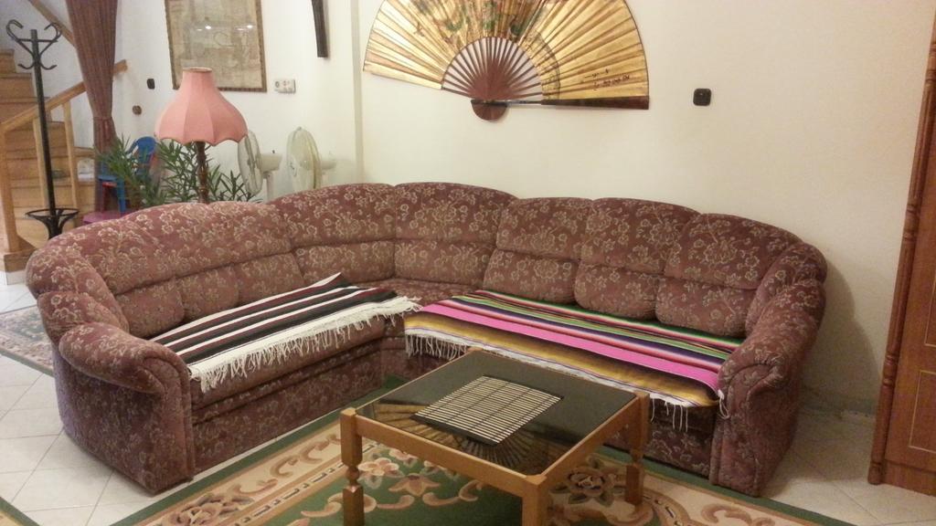 Csokonai Guesthouse 자르마디 객실 사진