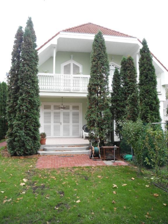 Csokonai Guesthouse 자르마디 외부 사진